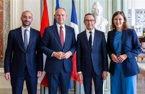 Asyl und Migration als Schwerpunktthemen in Paris