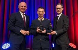 Ein anerkennendes Zeichen und viele Helden