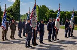 Neu ausgebildete Polizistinnen und Polizisten haben feierlich ihren Dienst angetreten